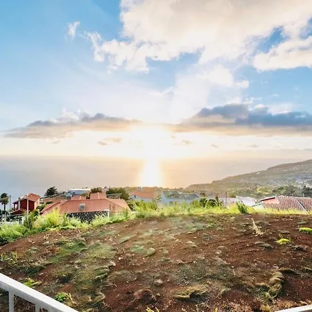 Vila Cales E Chadas By Your Madeira *