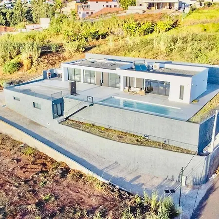 Holiday home Vila Cales E Chadas By Your Madeira *